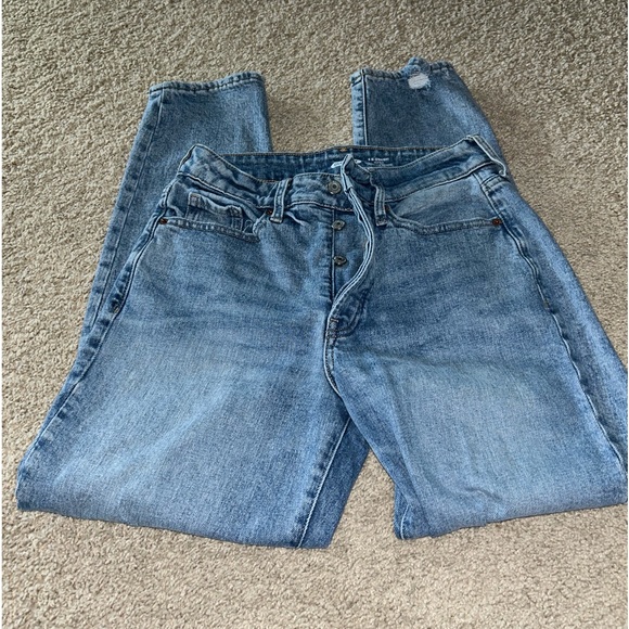 HIGH RISE JEANS - Picture 2 of 6